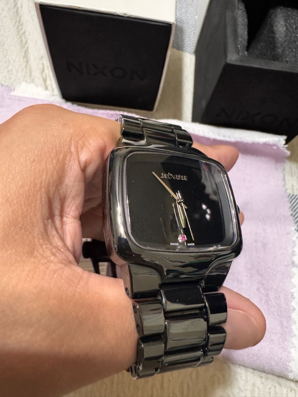NIXON Black Ceramic Player Automatic
Watch literally new - Picture 2 of 8
